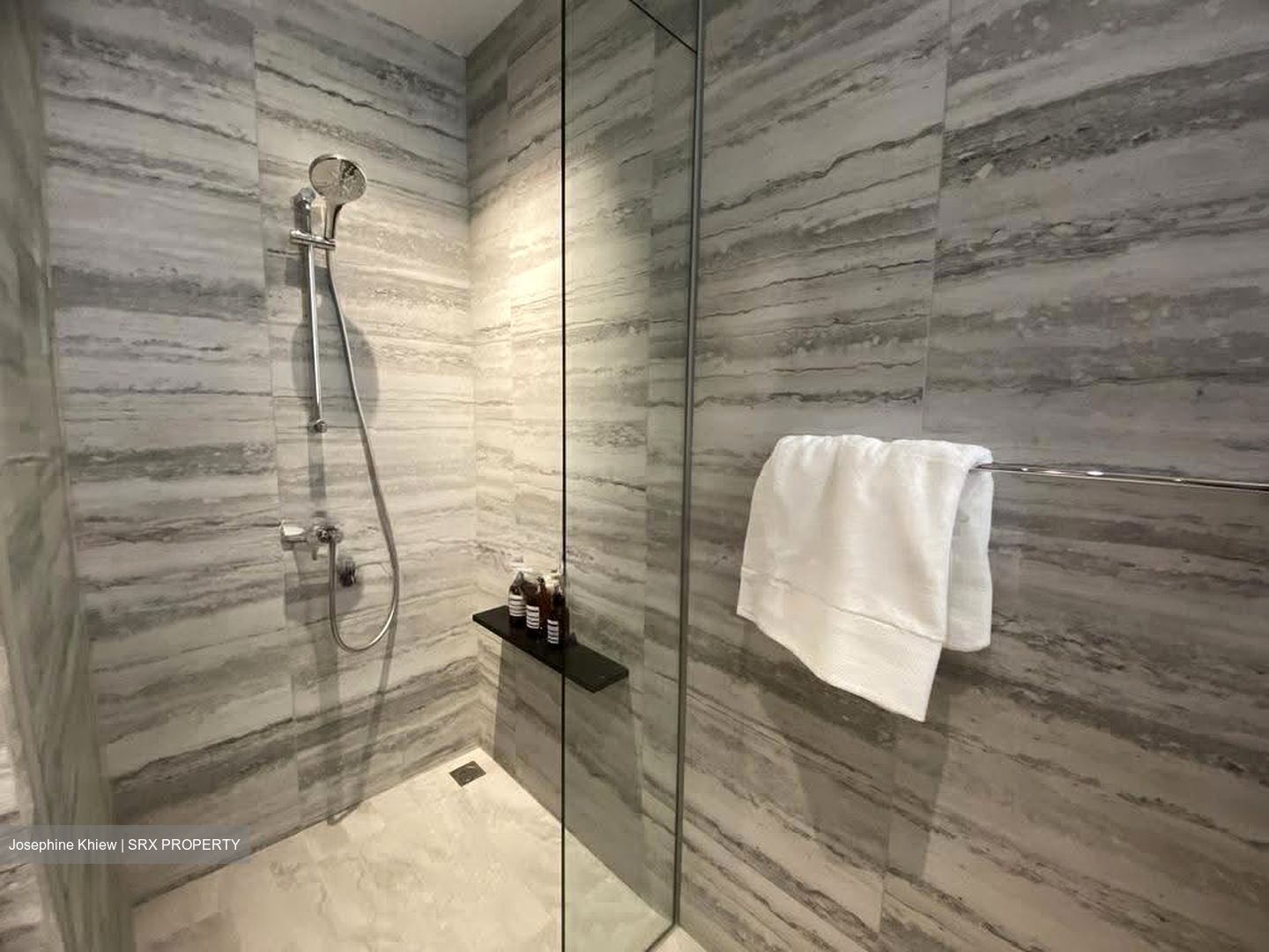 Belgravia Ace (D28), Terrace #611535311